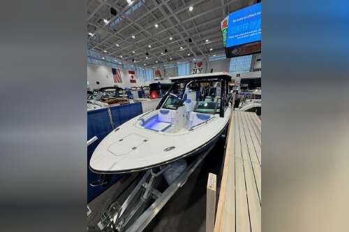 2026 Robalo Dual Console R 257 R317 in sodus point NY
