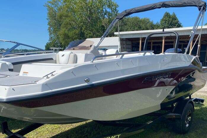 2024 Starcraft Marine SVX 191 OB in sodus point NY