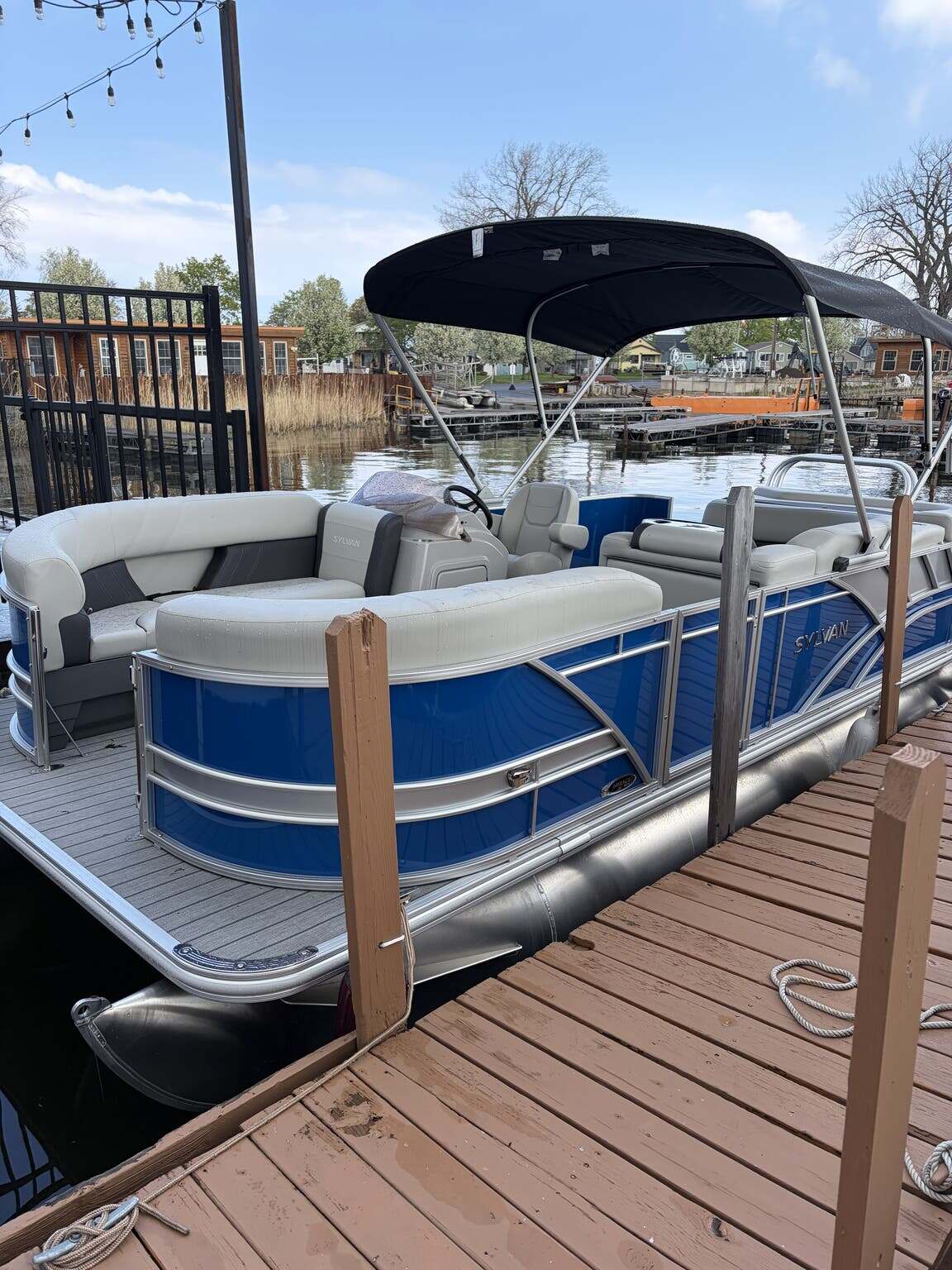 2026 Sylvan Mirage Cruise 8520 8522 CLZ in sodus point NY