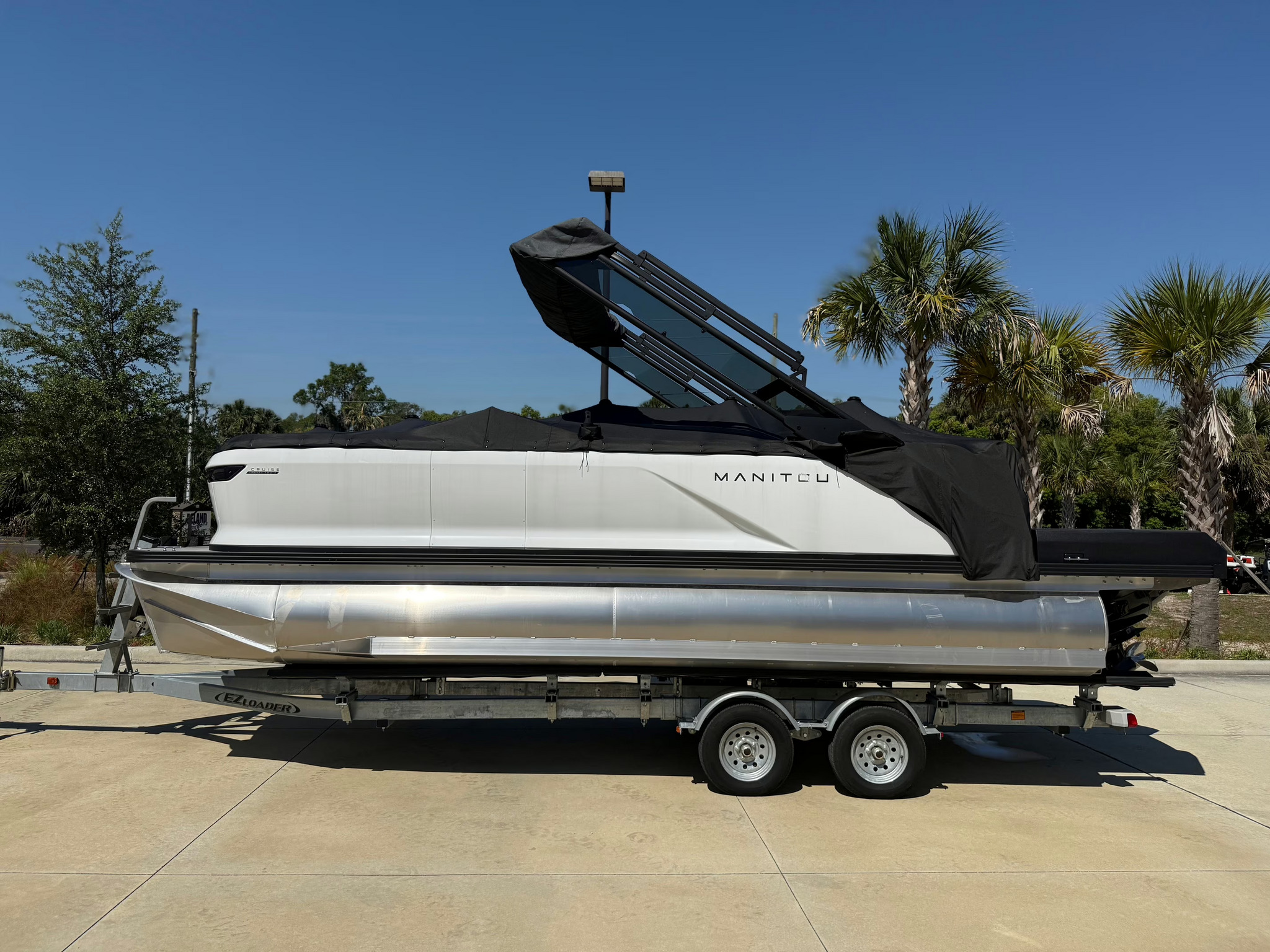 2024 Manitou Pontoon Cruise 22 Max Switchback V-Toon in orange city FL