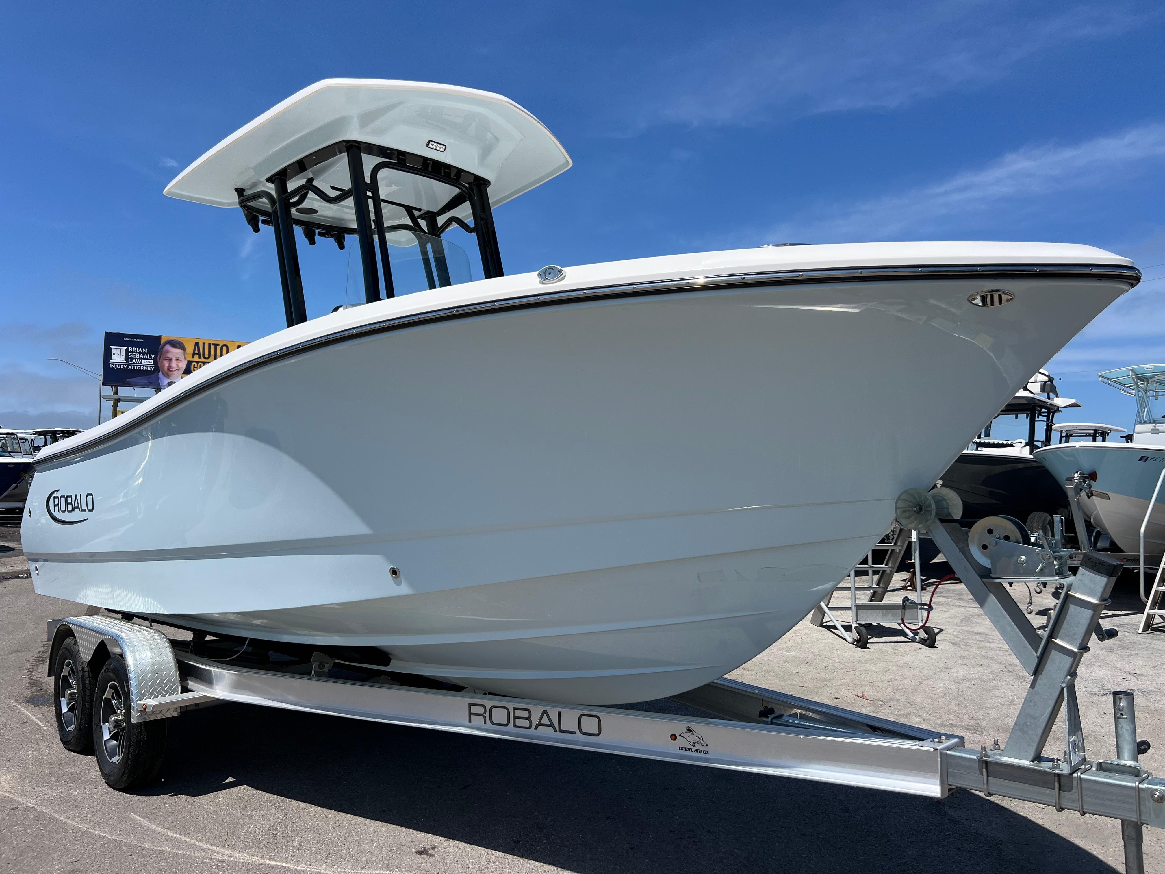 2025 Robalo R232 Explorer R242EX in sarasota FL