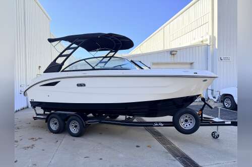 2026 Sea Ray SDX 230 290 OUTBOARD in michigan city IN