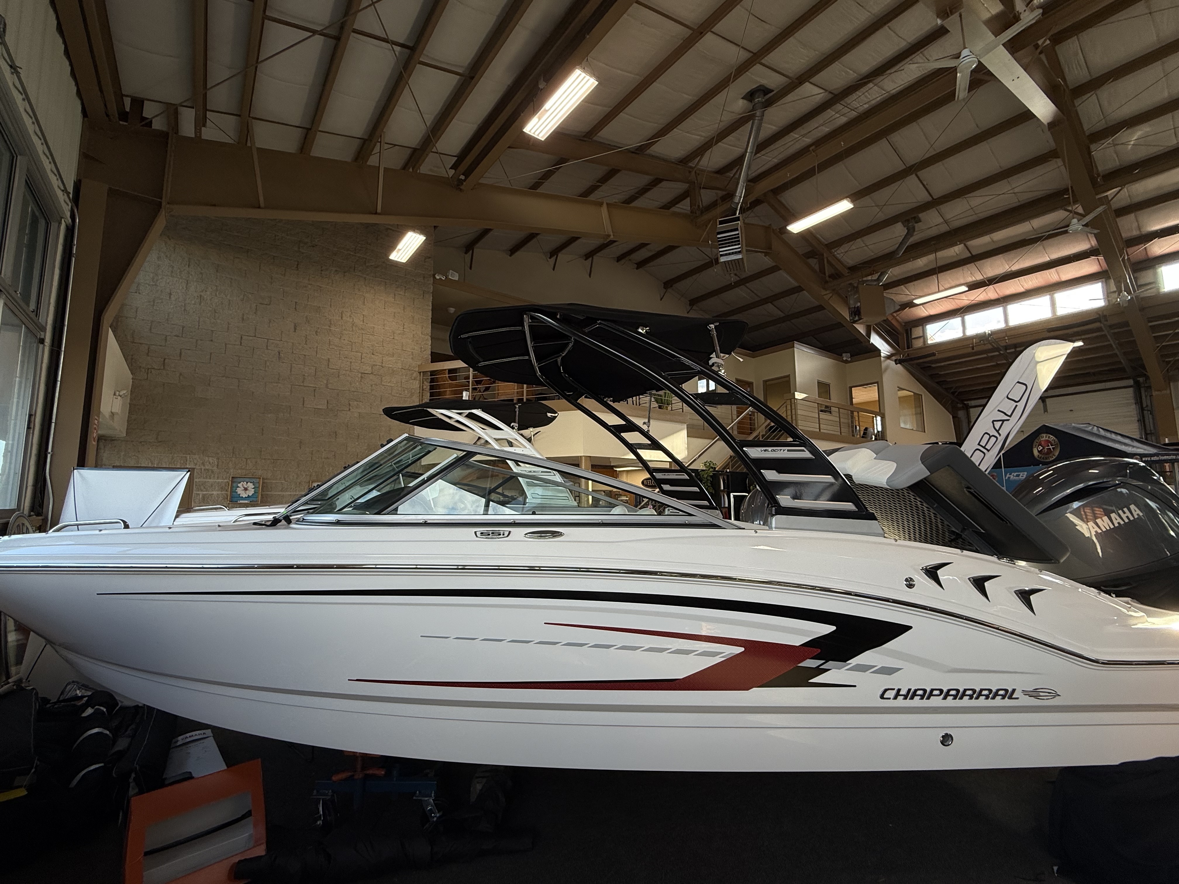 2025 Chaparral 21SSIOB SURF in somers point NJ