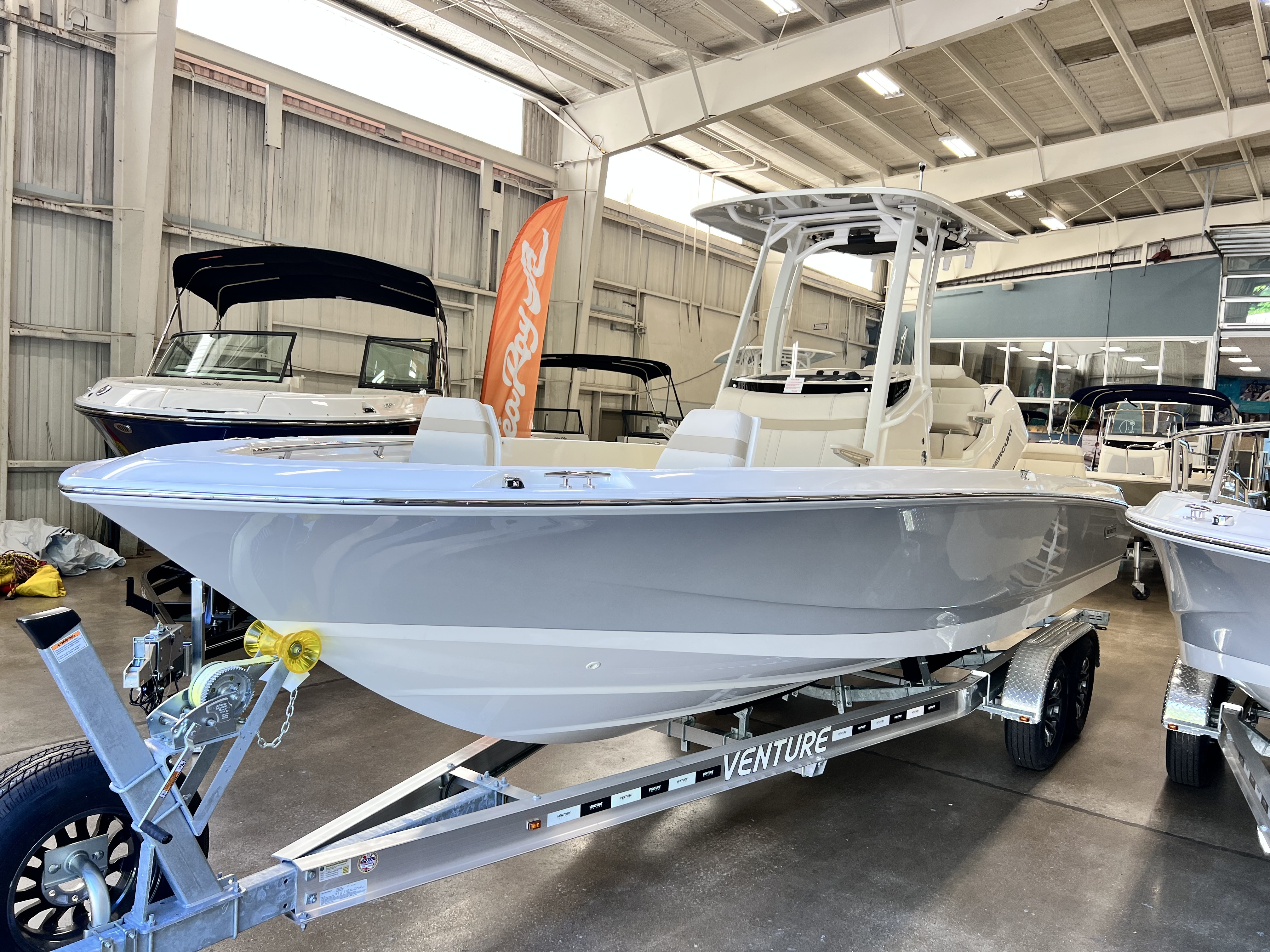 2026 Boston Whaler 250 Dauntless in michigan city IN