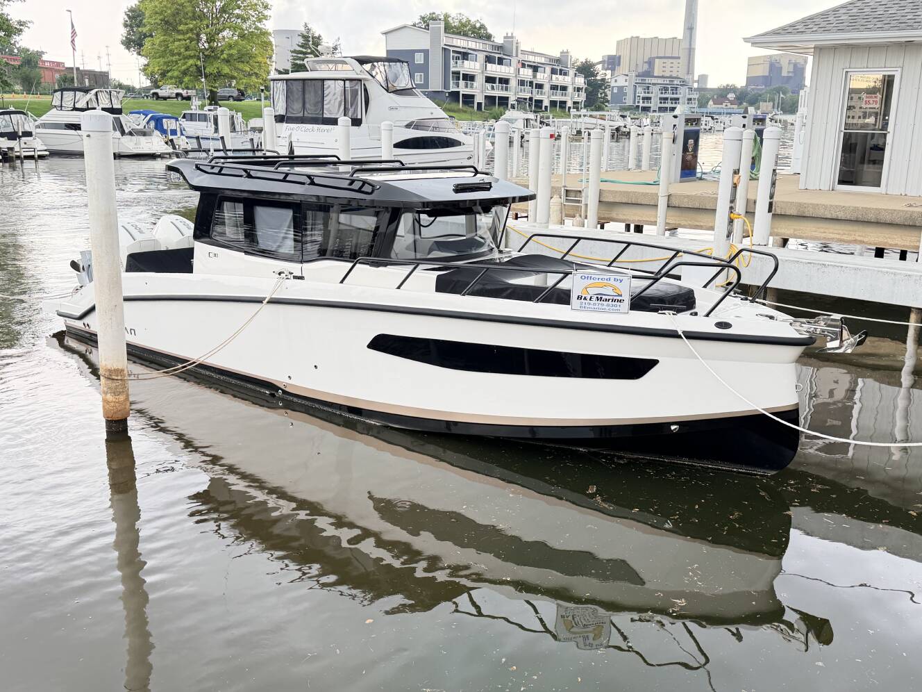 A photo of this 2026 Navan C30