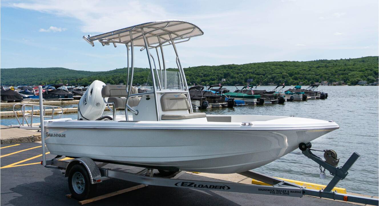 A photo of this 2023 Savannah 190 IS