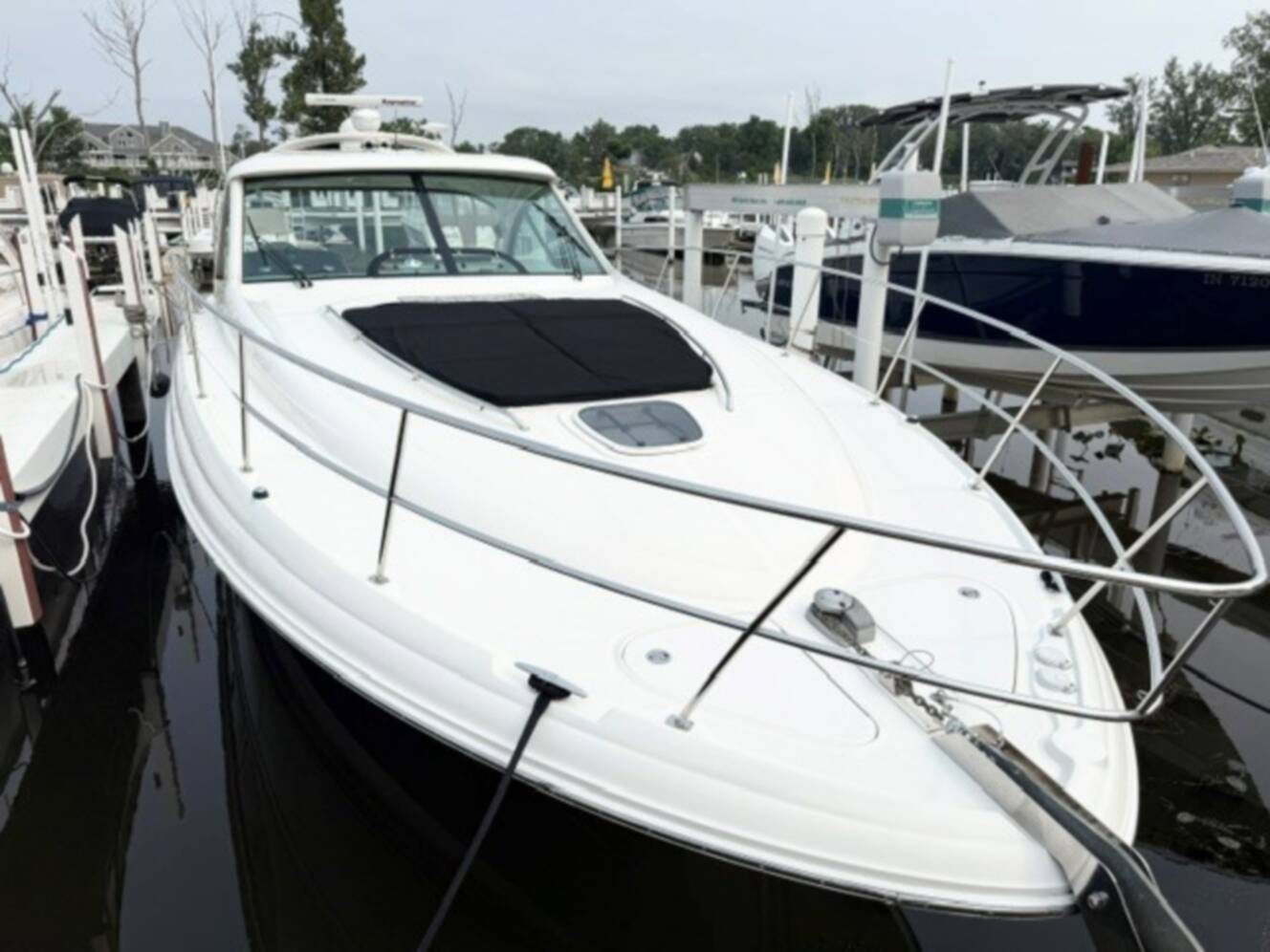 A photo of this 2012 Sea Ray 500 DA