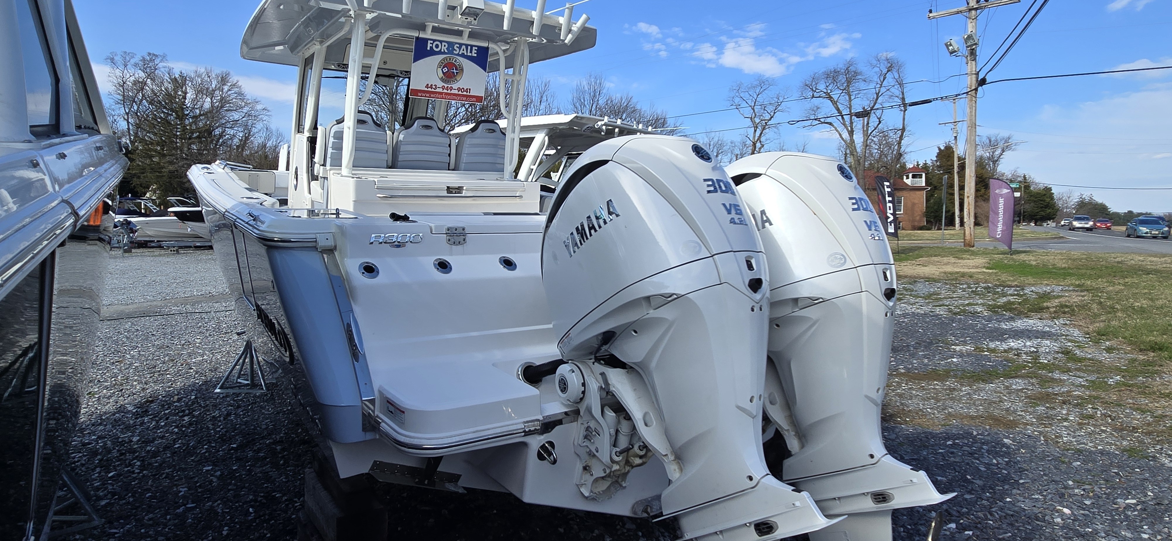 2025 Robalo R300 in edgewater MD