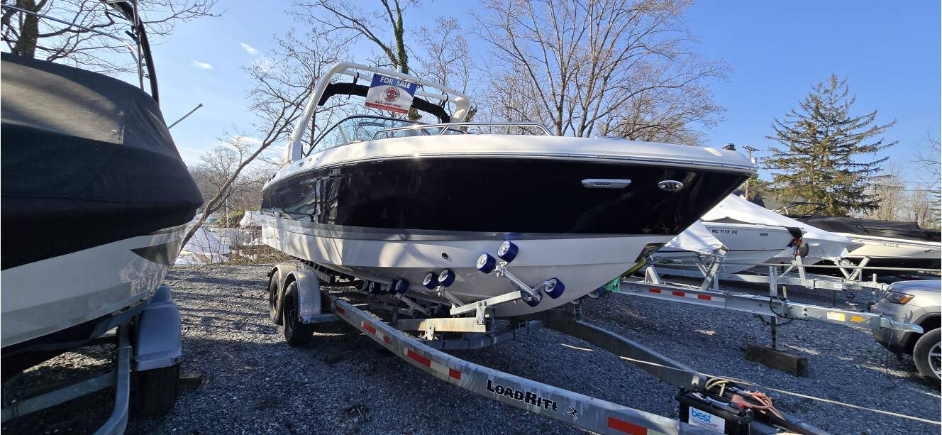 A photo of this 2025 Chaparral 267SSX
