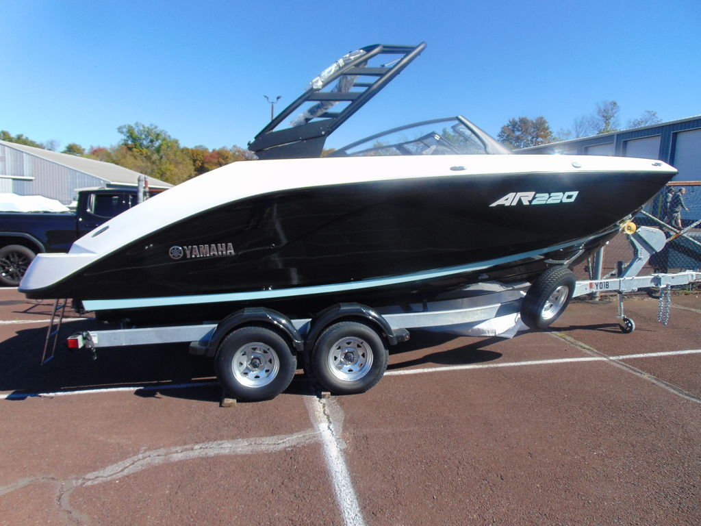 2026 Yamaha Boats AR220 in quakertown PA
