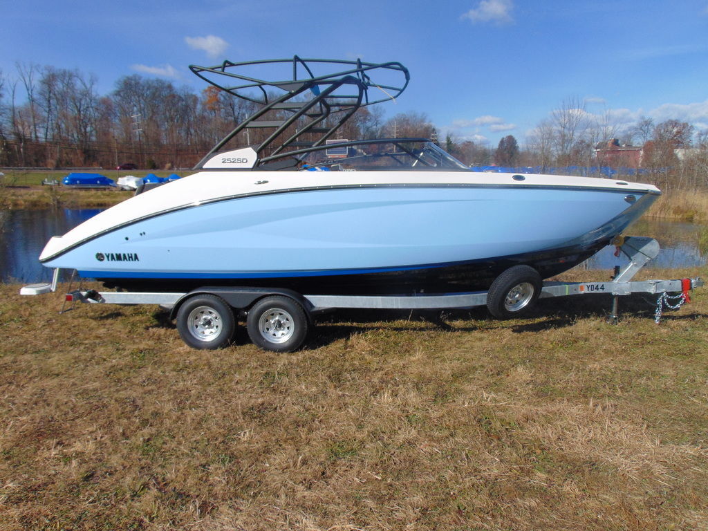 2026 Yamaha Boats 252SD in quakertown PA