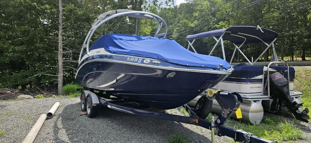 2013 Yamaha 24FT 242 Limited S in greentown PA
