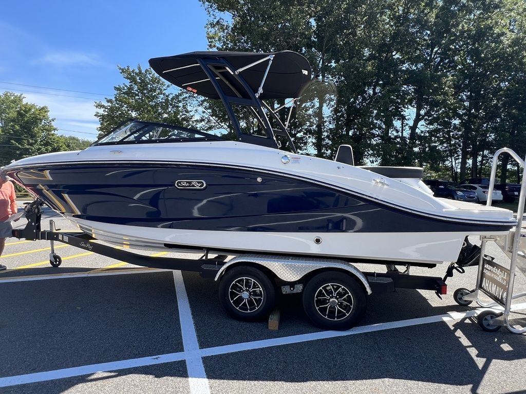 2026 Sea Ray SPX 210 in greentown PA