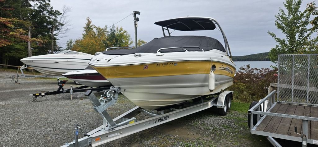 2007 Crownline 26 LS in greentown PA