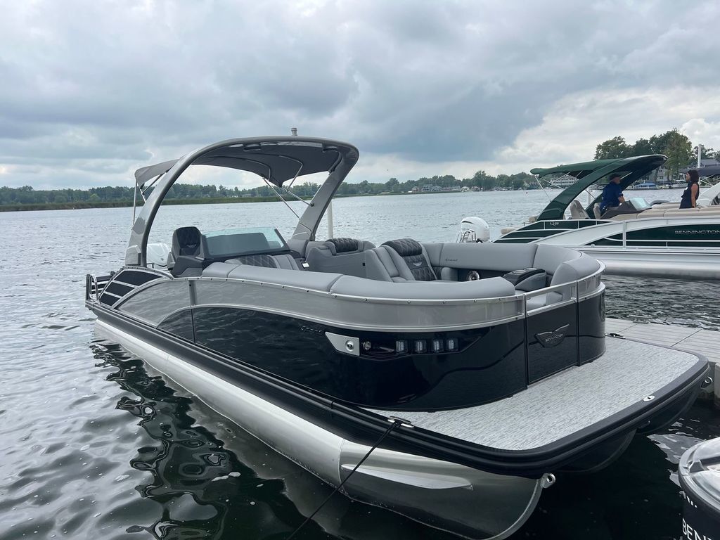 2026 Bennington RX Sport Swingback 25 RXSBA in greentown PA