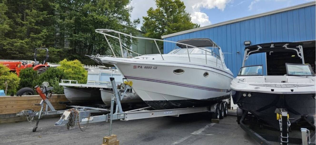 A photo of this 1997 Chris Craft CROWN