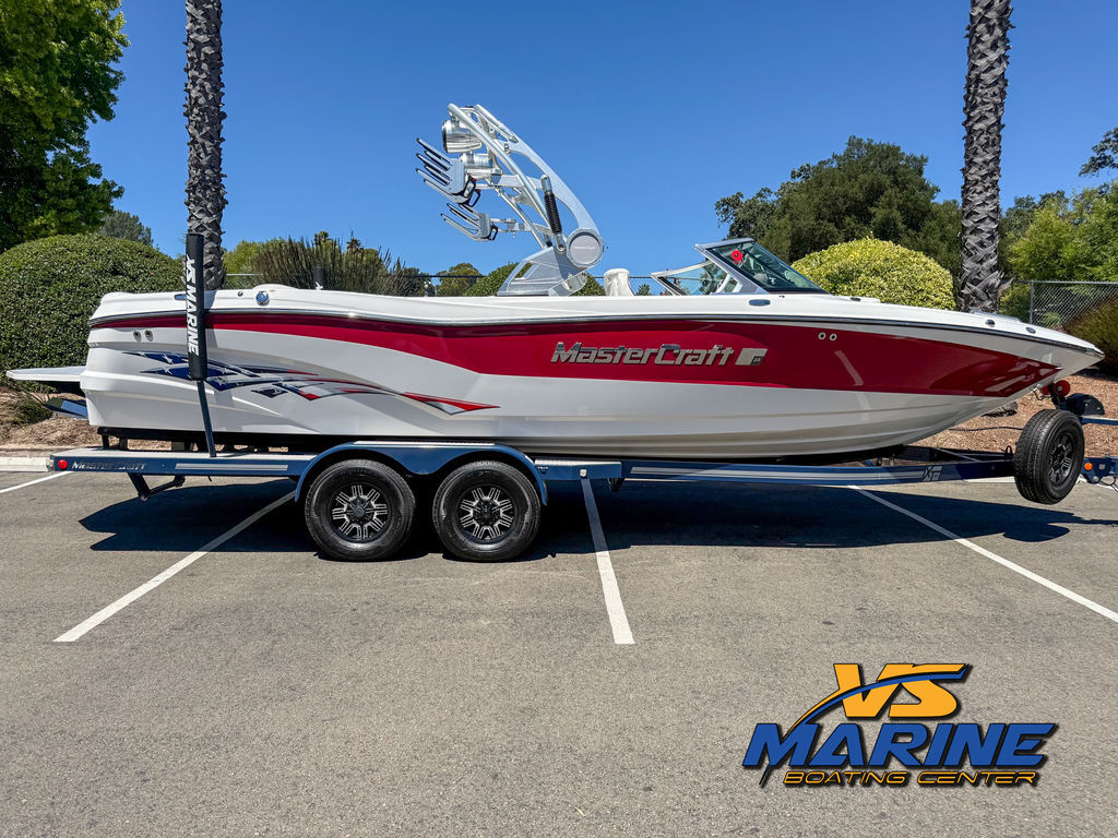 2020 Mastercraft XT25 Ski and Wakeboard Boat boat