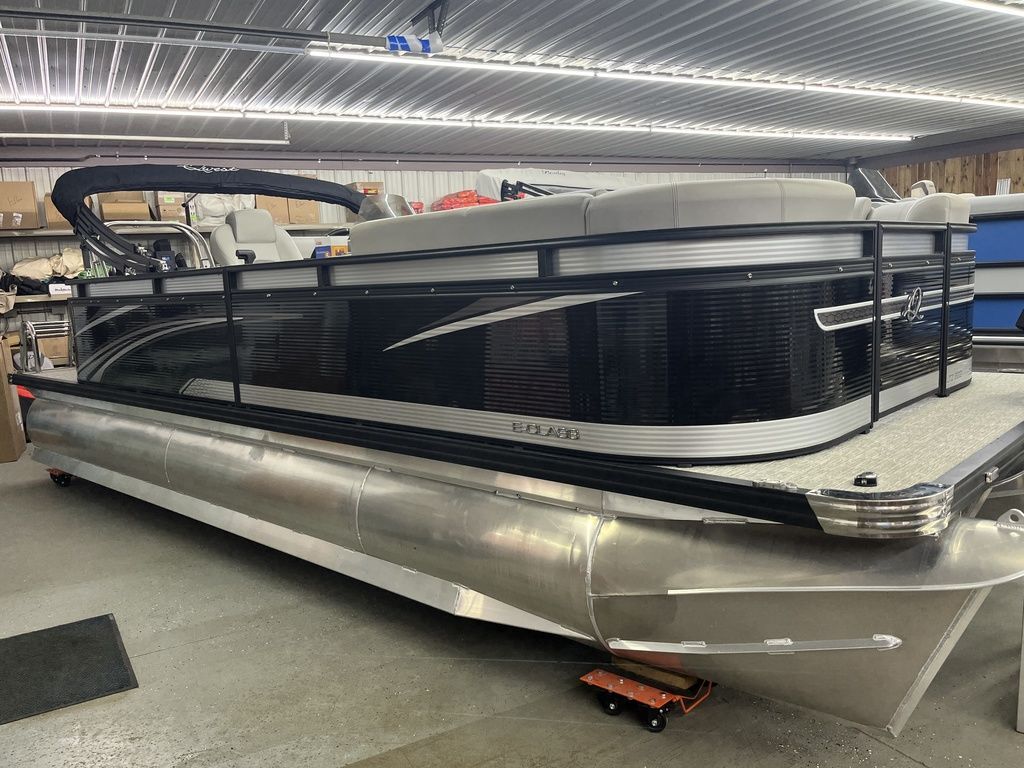 2023 Qwest Pontoons 822 E-Class Splash Pad Rw LTZ 824 LT in coldwater MI
