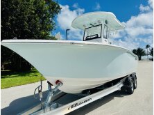Mag Bay Yacht Sales Opens Facility in Florida image