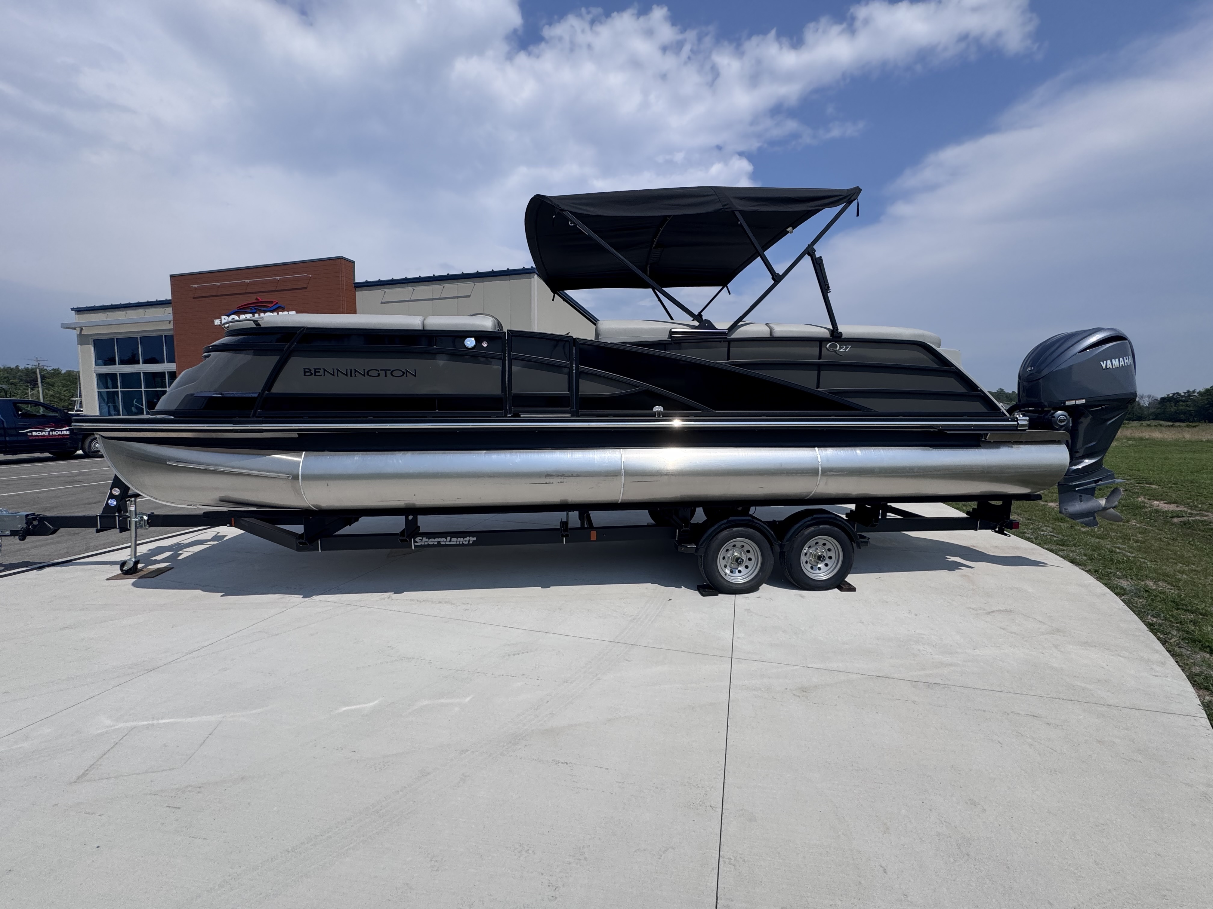 2024 Bennington 27QFBAX2 in elkhorn WI