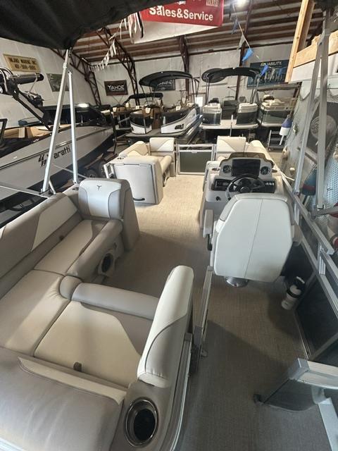 2026 Tahoe Pontoons 17' Sport Cruise in chepachet RI