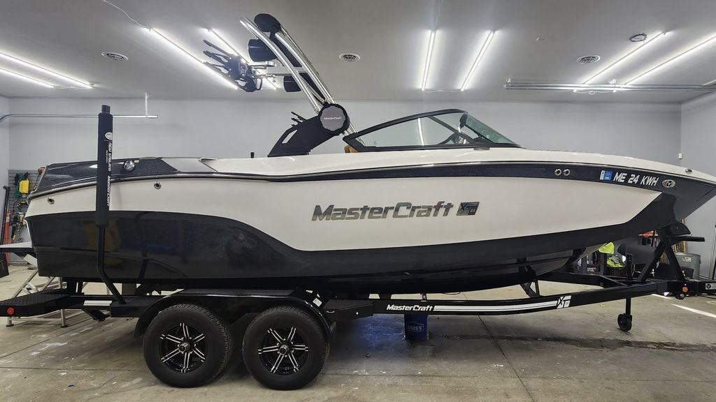 2022 Mastercraft XT22 in naples ME
