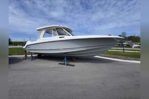 2025 Boston Whaler 350 Realm in sister bay WI