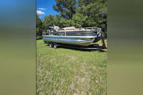 2023 Sun Tracker Fishin Barge 22 DLX in hernando beach FL