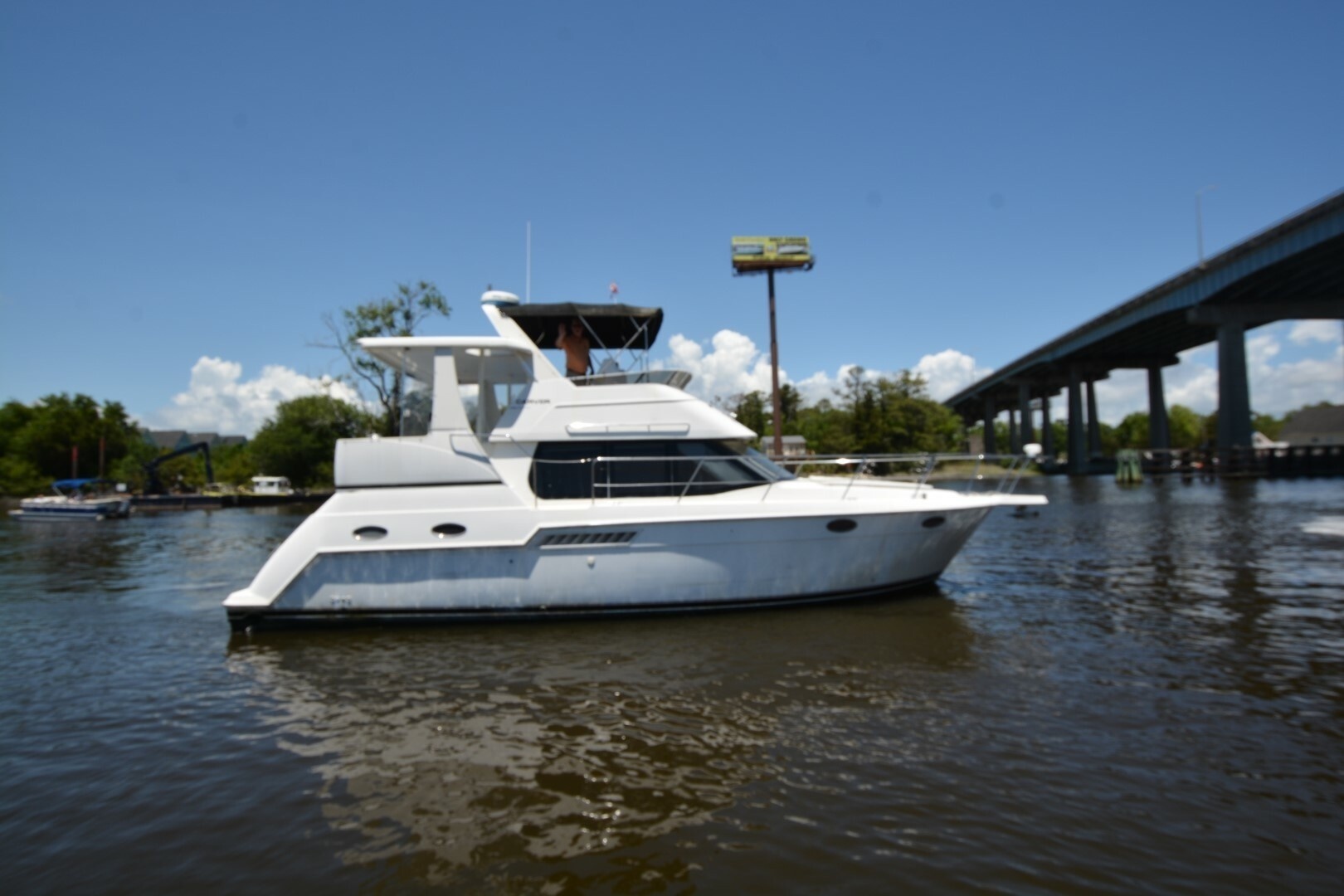 1999 Carver in n. myrtle beach SC