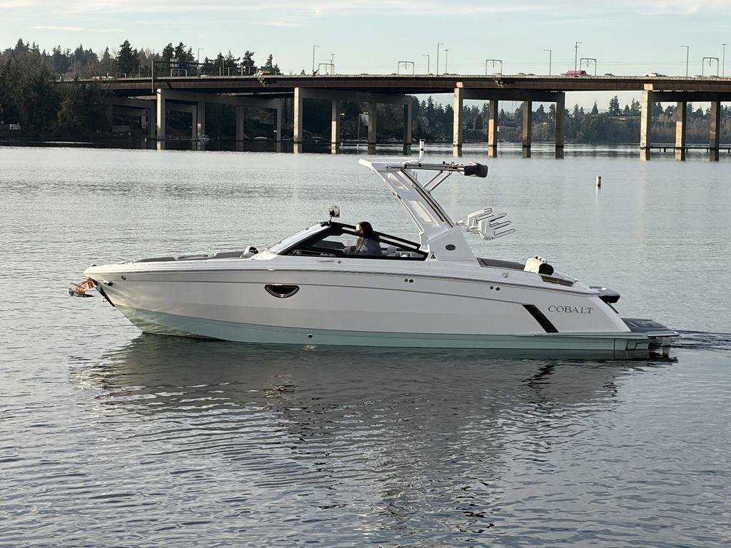 2026 Cobalt Boats R6 Surf in bellevue WA
