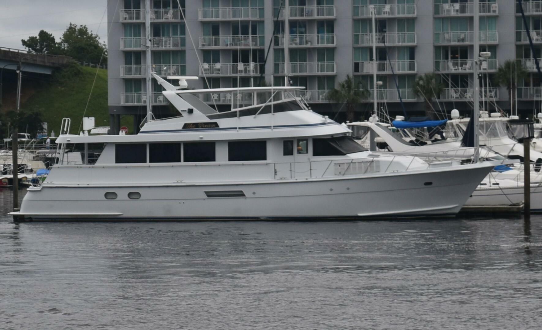 1998 Hatteras 74 Sportdeck in n. myrtle beach SC