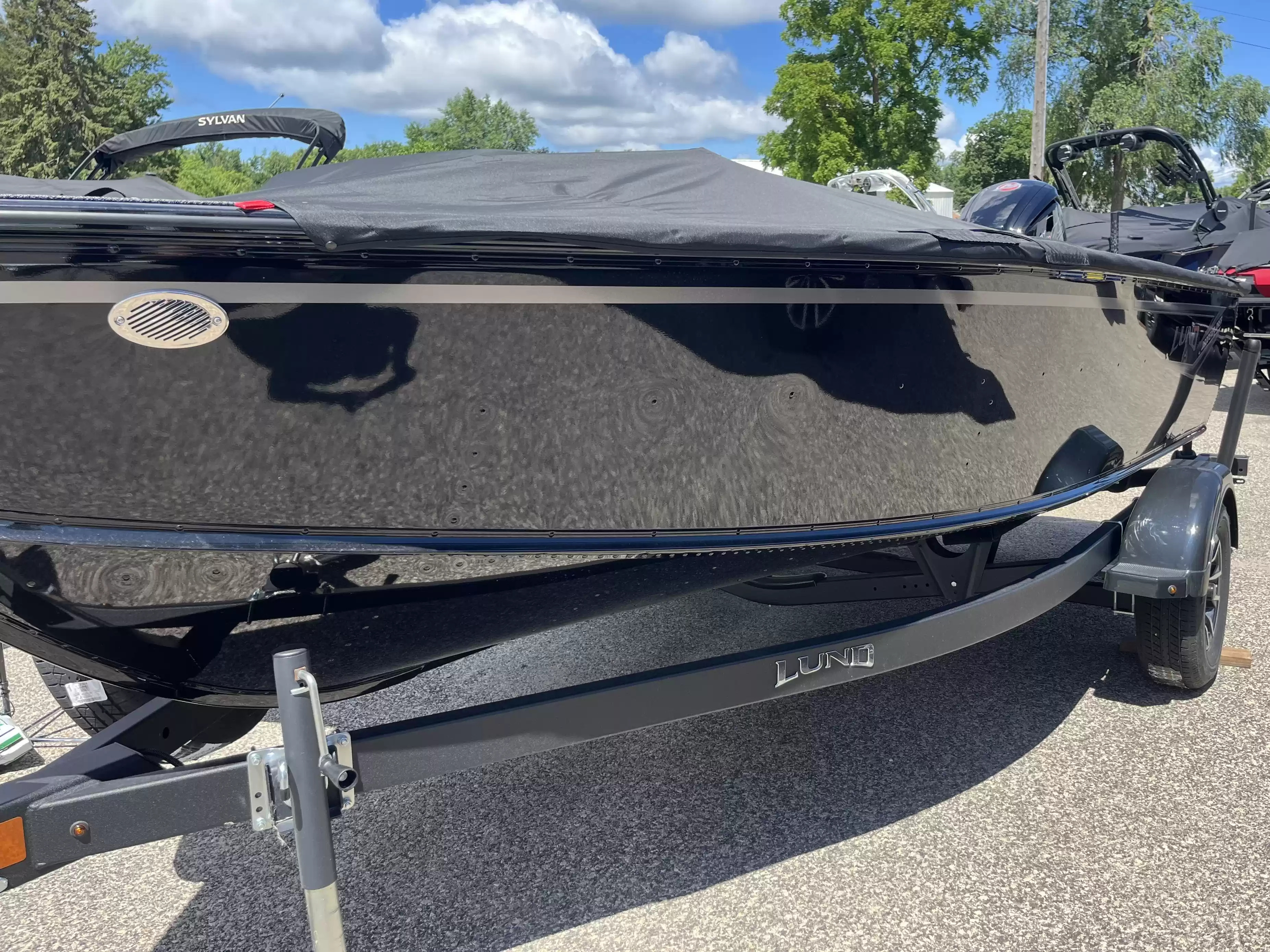 2026 Lund Boat Co. 1800 EXP/SS in la crosse WI