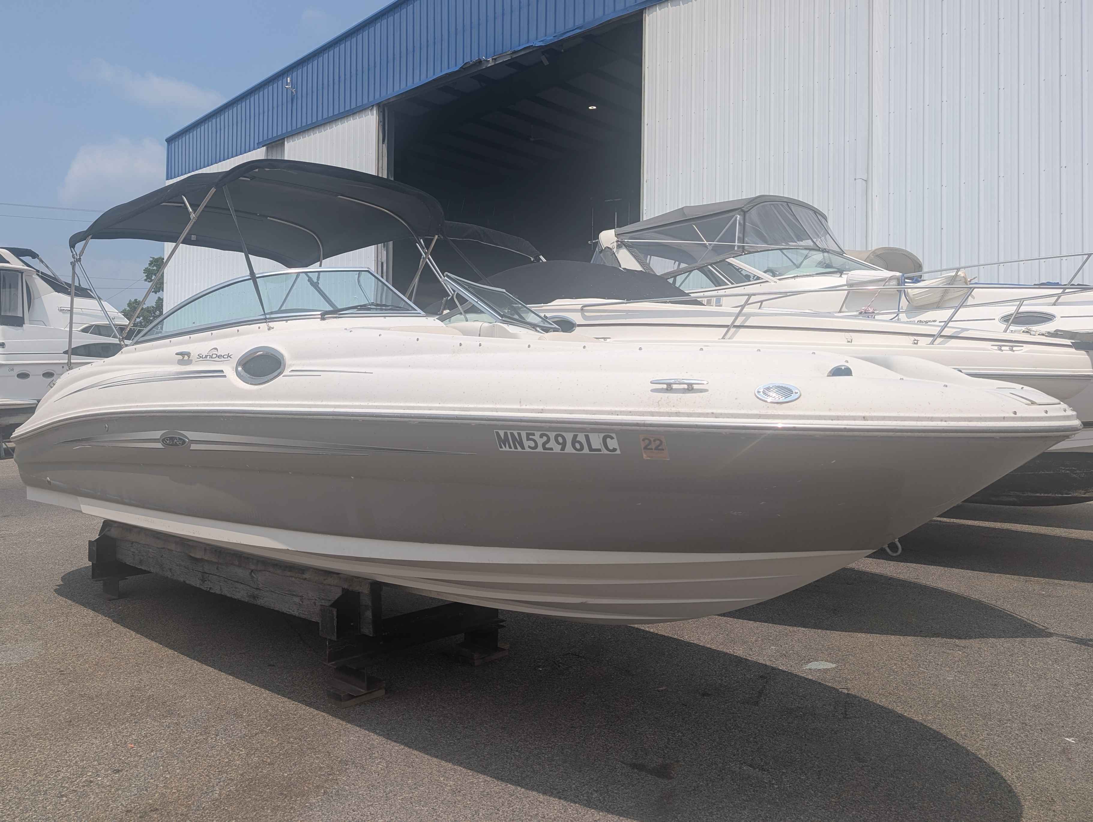 2008 Sea Ray 240 SUNDECK in la crosse WI