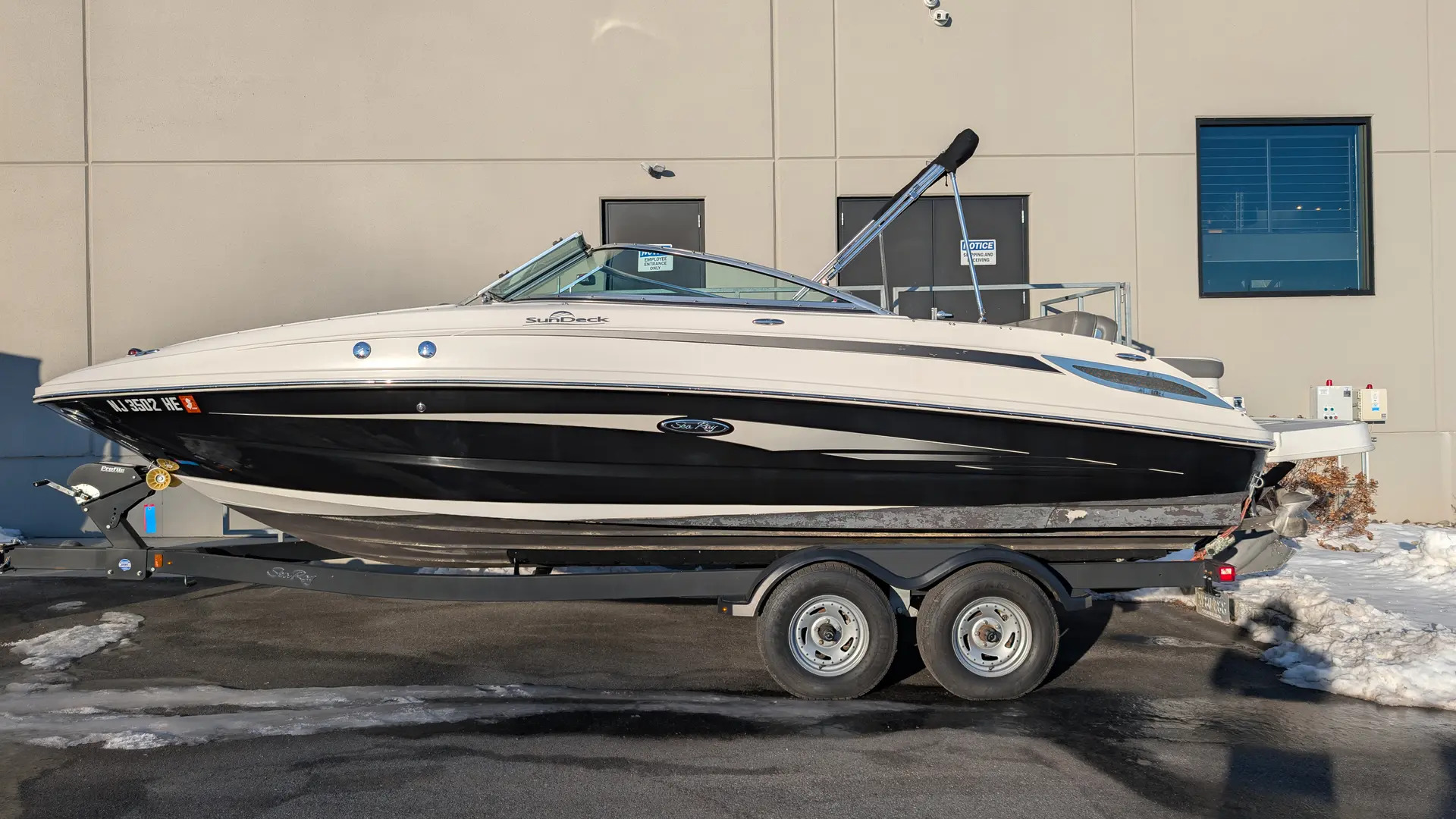 2011 Searay 240 SunDeck in branchville NJ