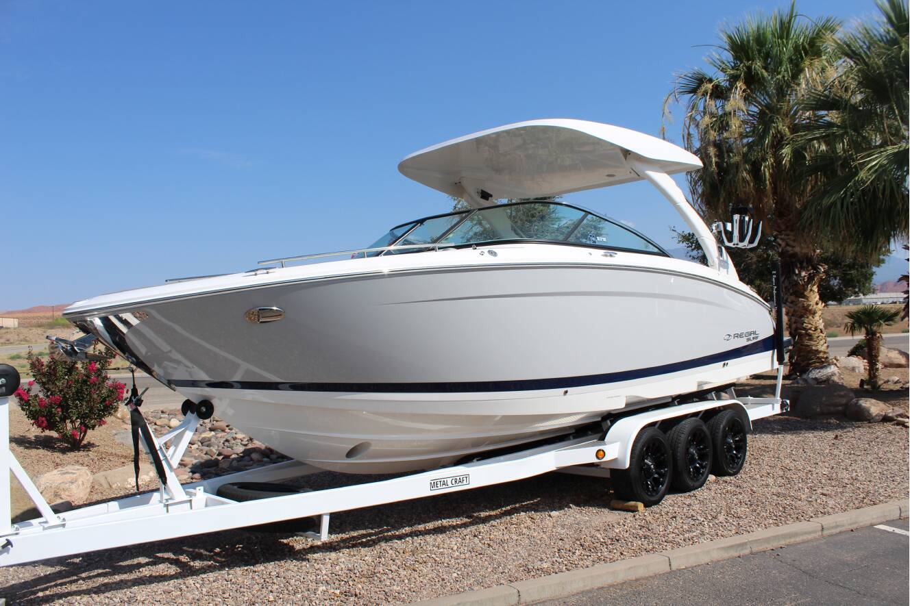 A photo of this 2026 Regal LS9 Surf Ultimate