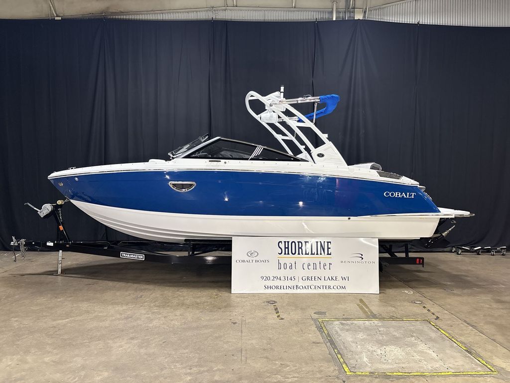 2026 Cobalt Boats R6 in green lake WI