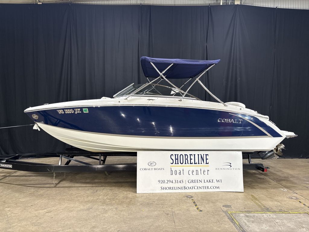2015 Cobalt Boats R3 R8 in green lake WI
