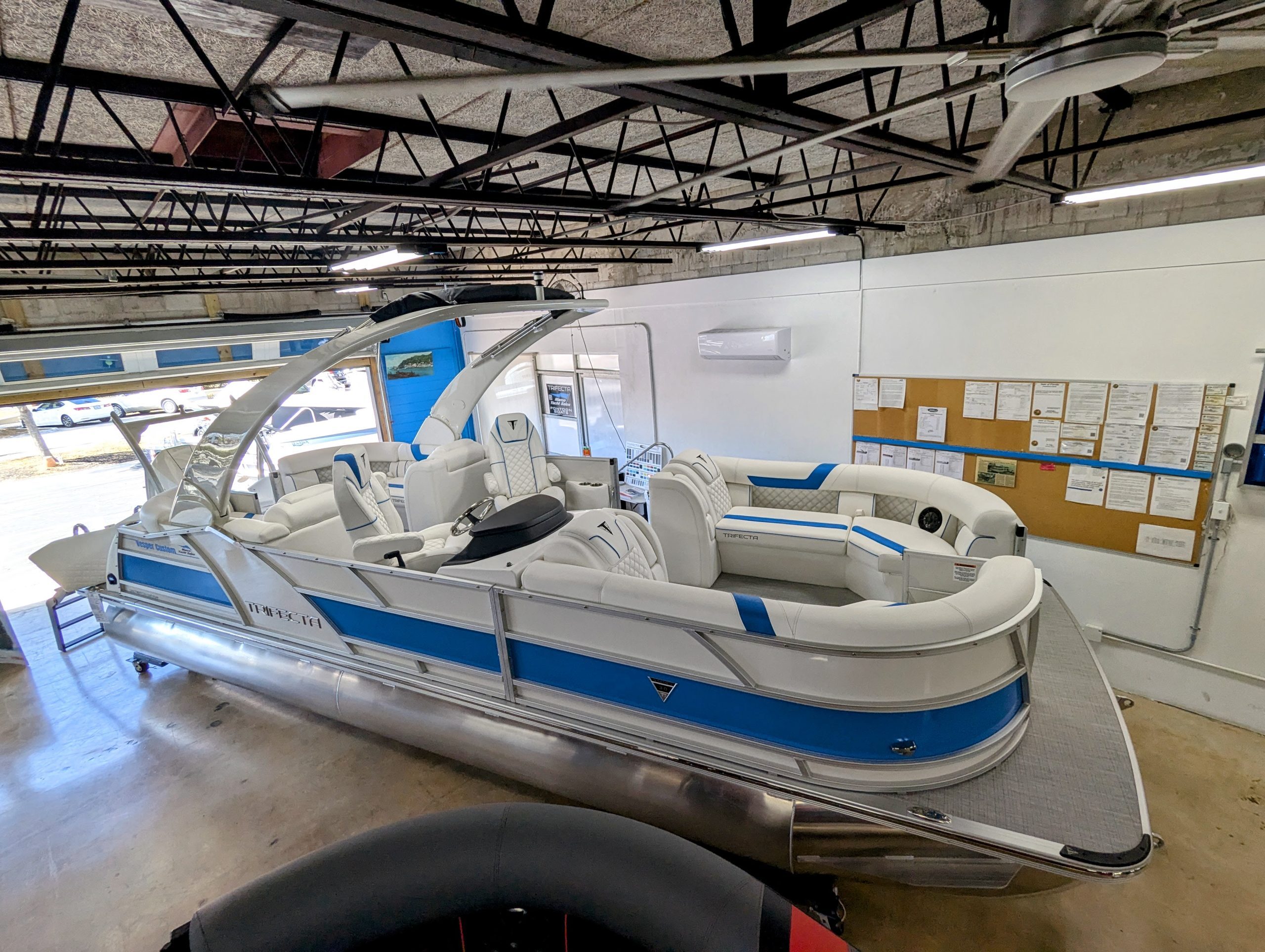 New 2026 Trifecta 25 Rf Ss Arch Vesper 27RF-UDS-XR For Sale in