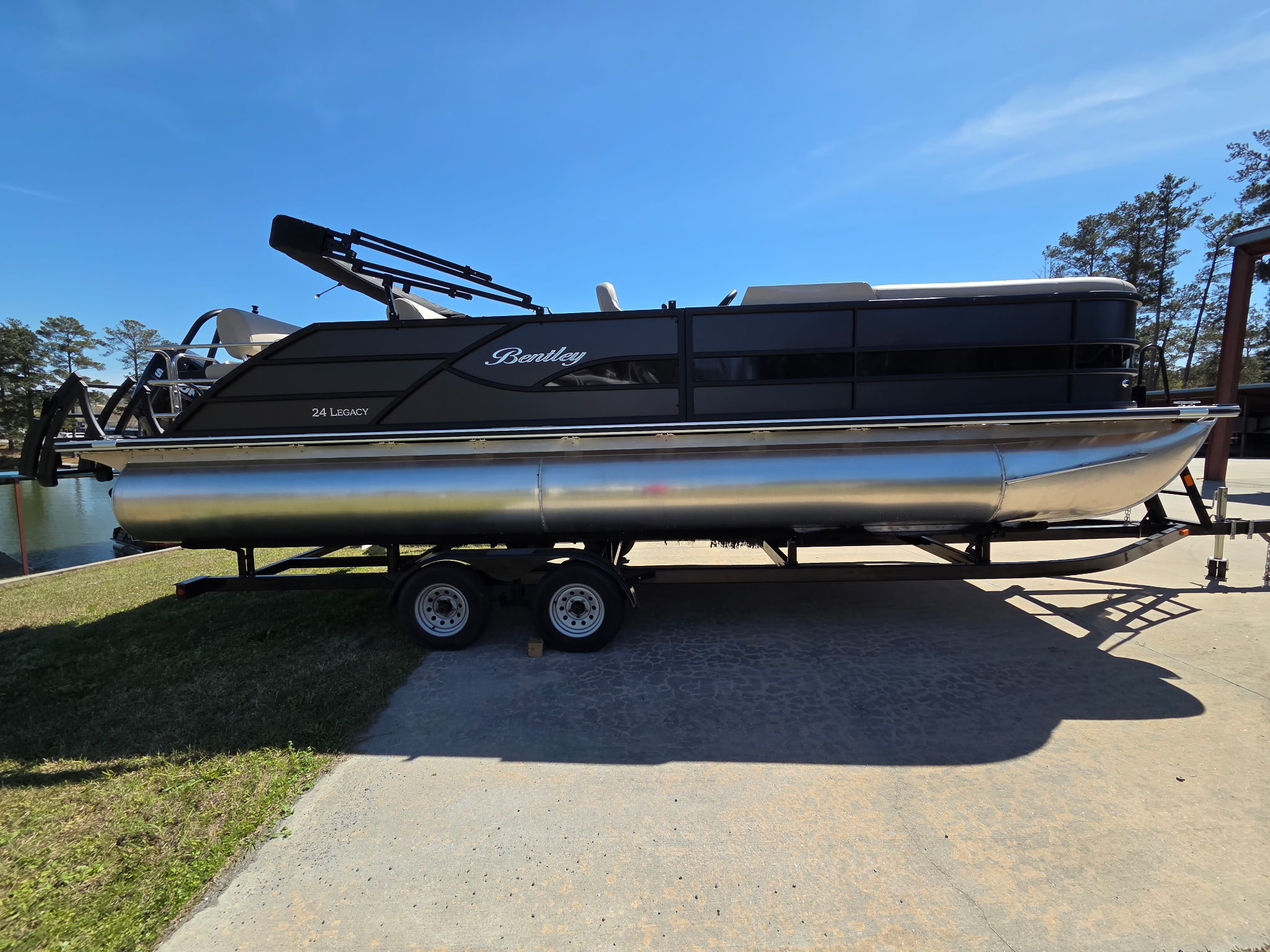 2026 Bentley Pontoons Legacy 240 Quad in macon GA