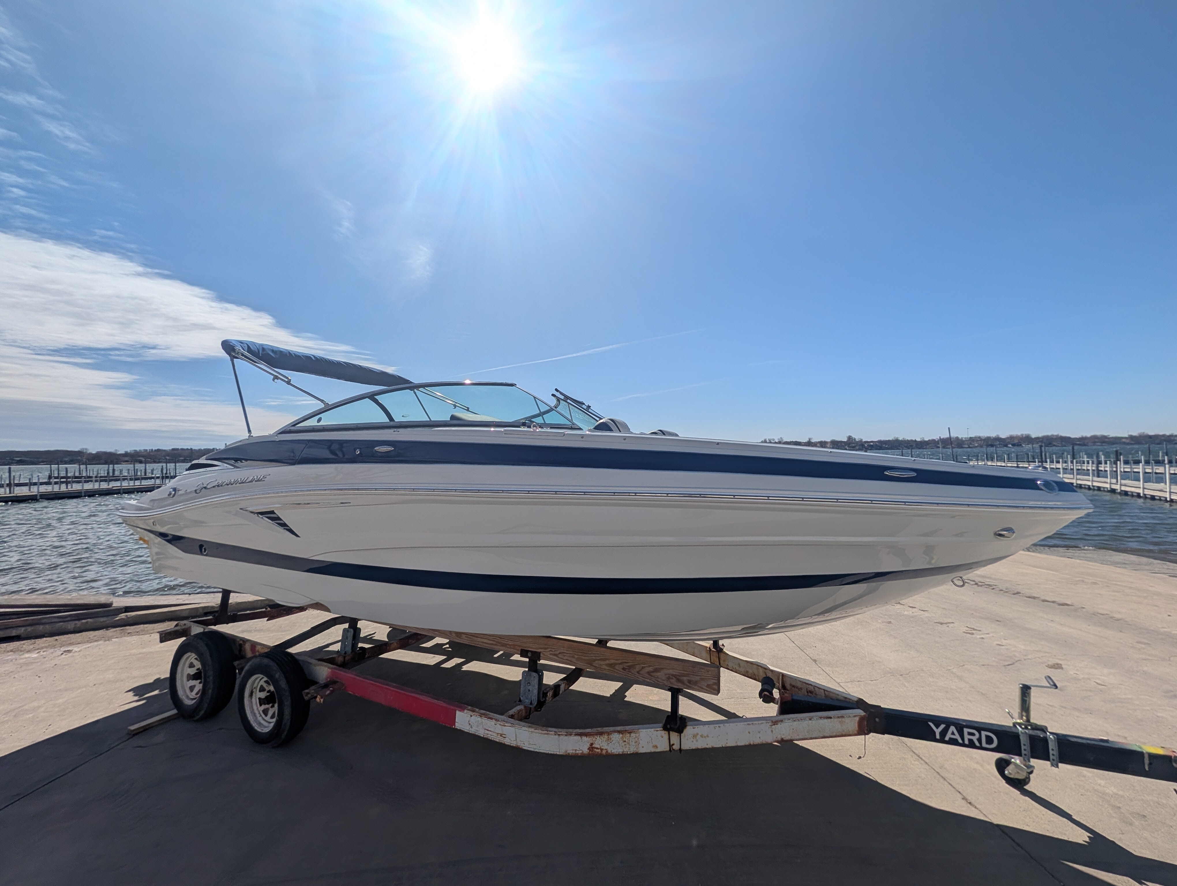 2025 Crownline 260SS Runabout Boat boat