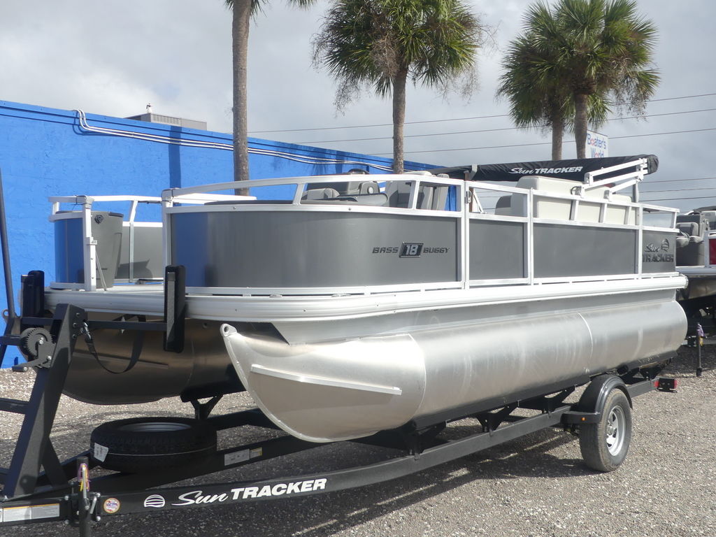 2026 Sun Tracker Bass Buggy® 18 DLX in lake placid FL