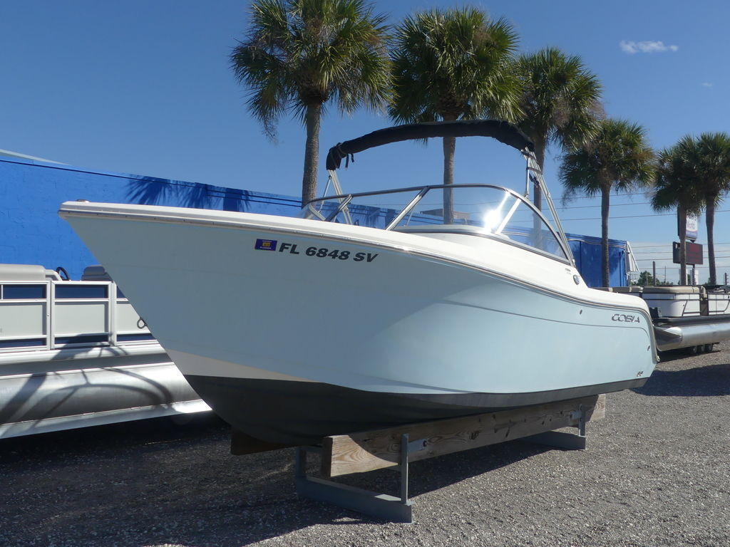 2021 Cobia 220DC NAN in lake placid FL