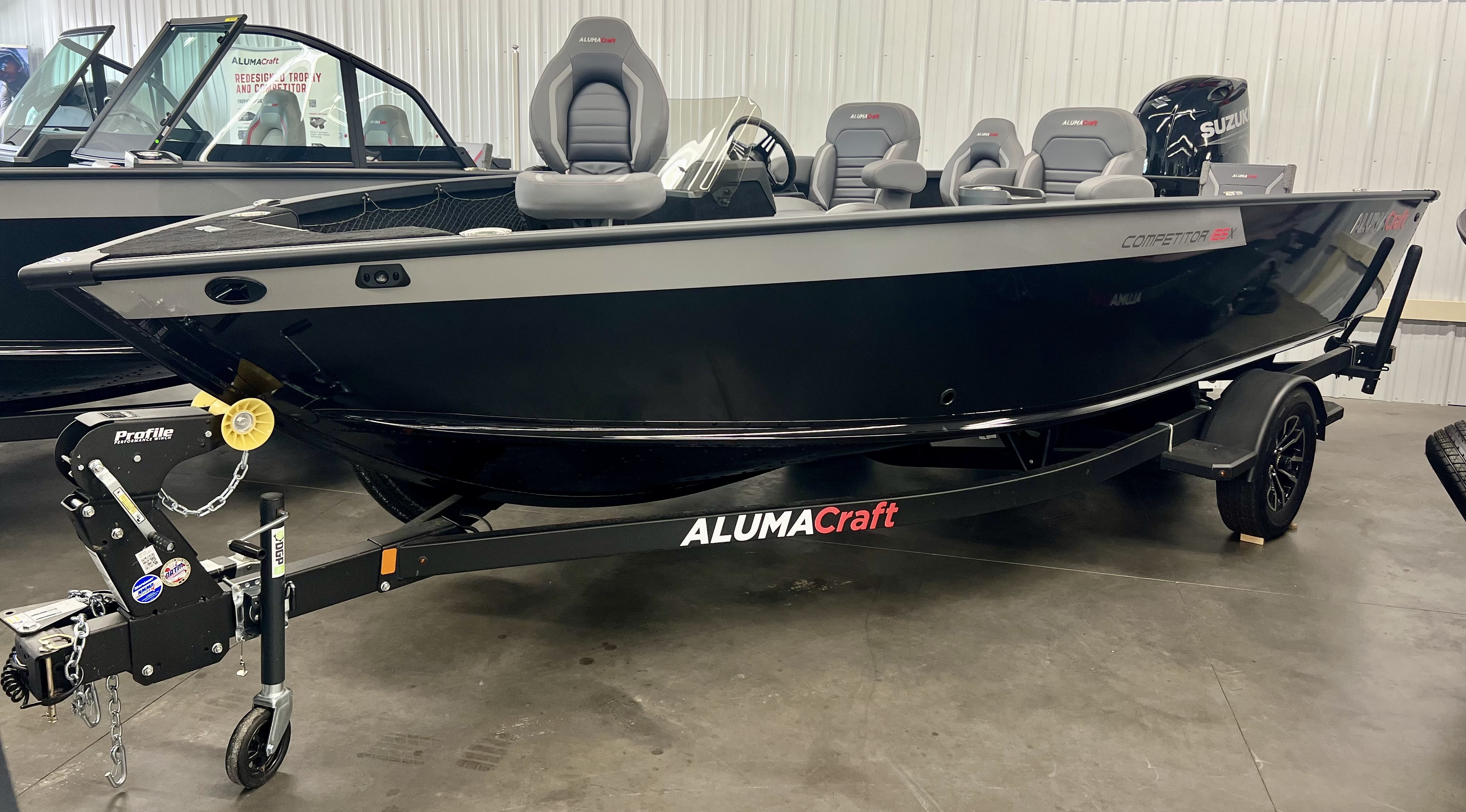 2025 Alumacraft Competitor 185X CS Fishing Boat boat