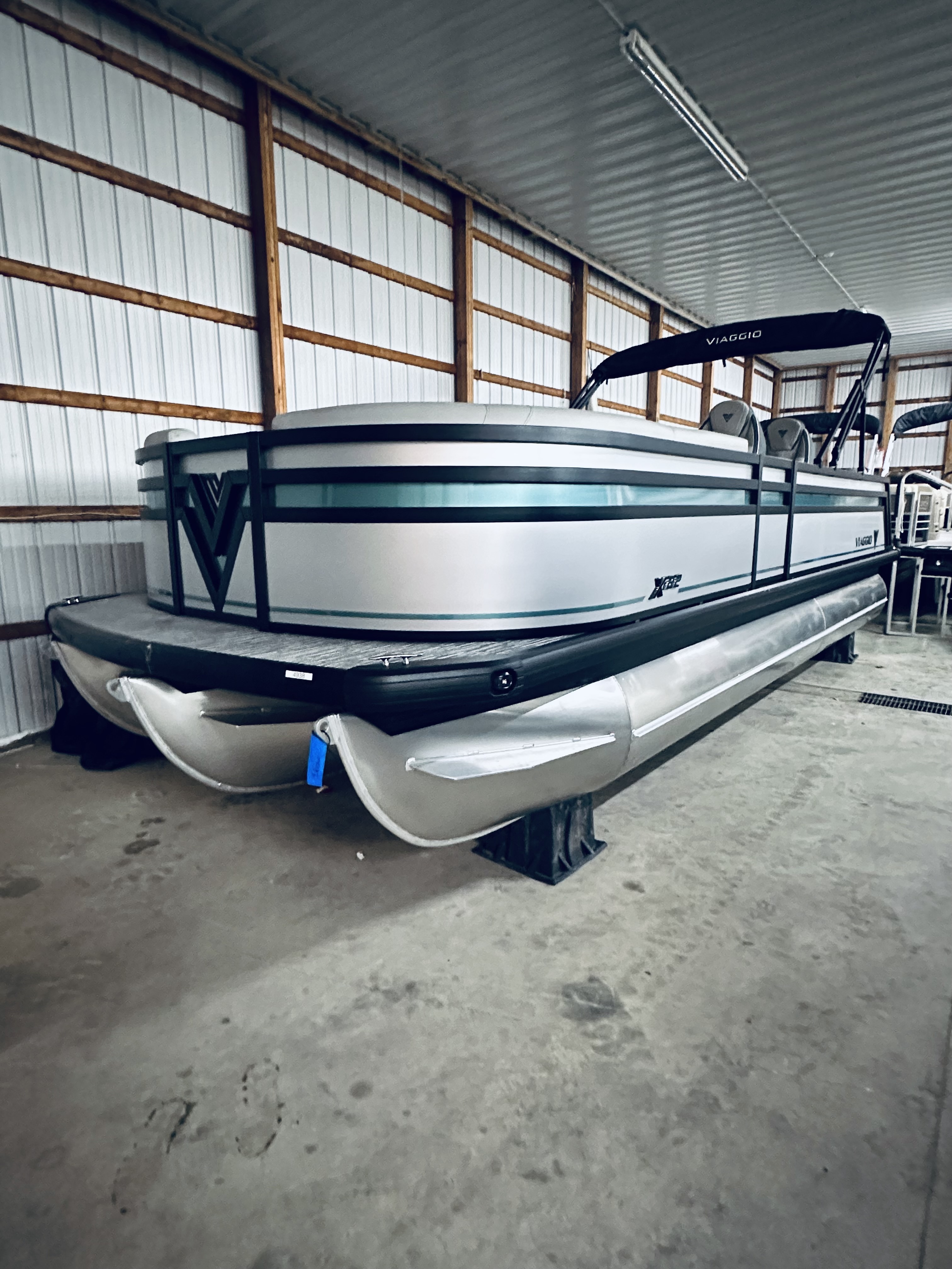 2026 Viaggio LAGO X 22Q TRITOON X24Q in la porte IN