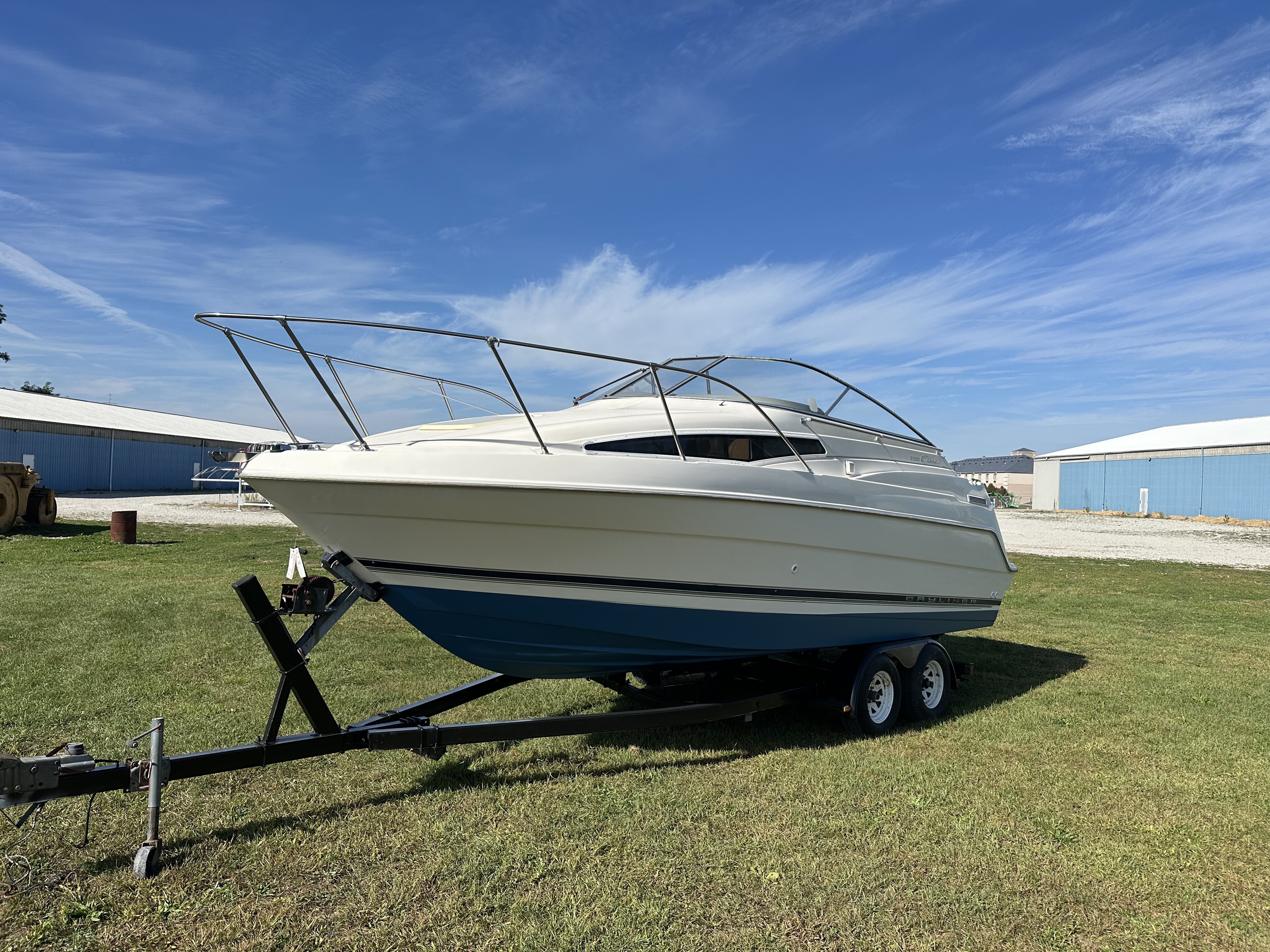 1997 Bayliner 2355 CIERA SUNBRIDGE 5.7L MCM Yard Trl in la porte IN