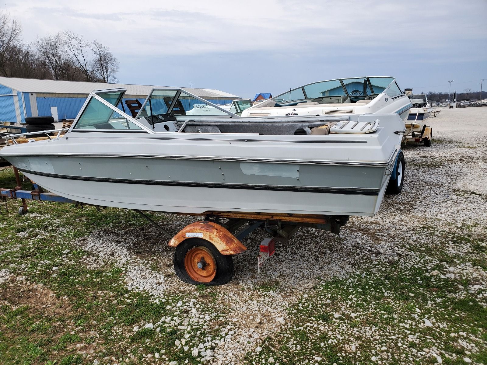 1979 Baretta 16' BARETTA - BAD TRANSOM/BAD FLOOR in la porte IN