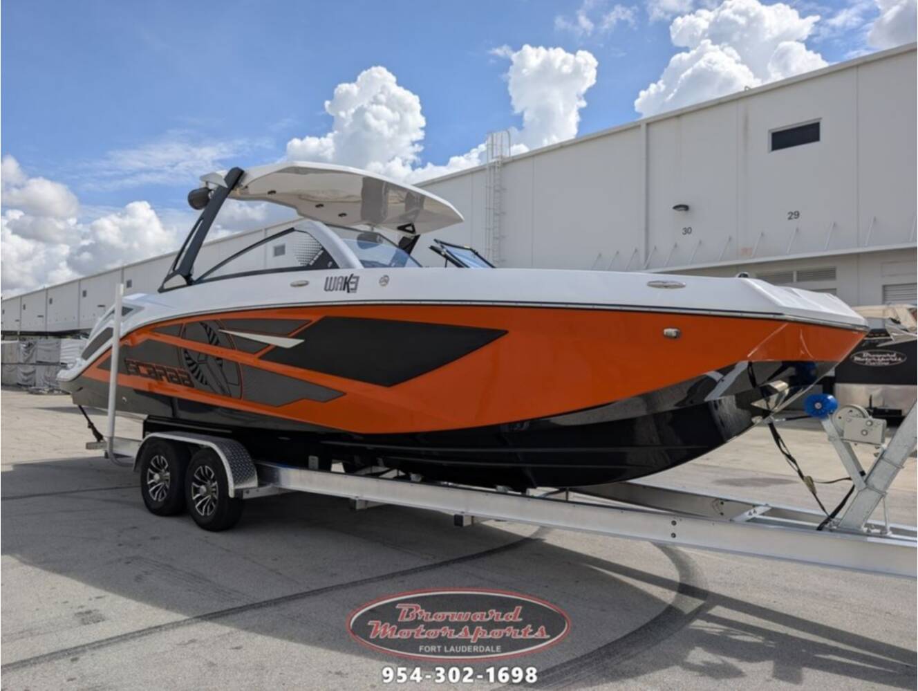 A photo of this 2026 Scarab SB285 LX WAKE