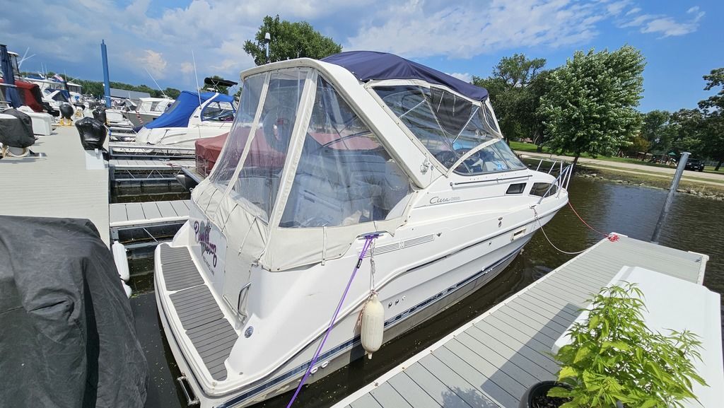 1998 Bayliner 2855 Ciera in red wing MN