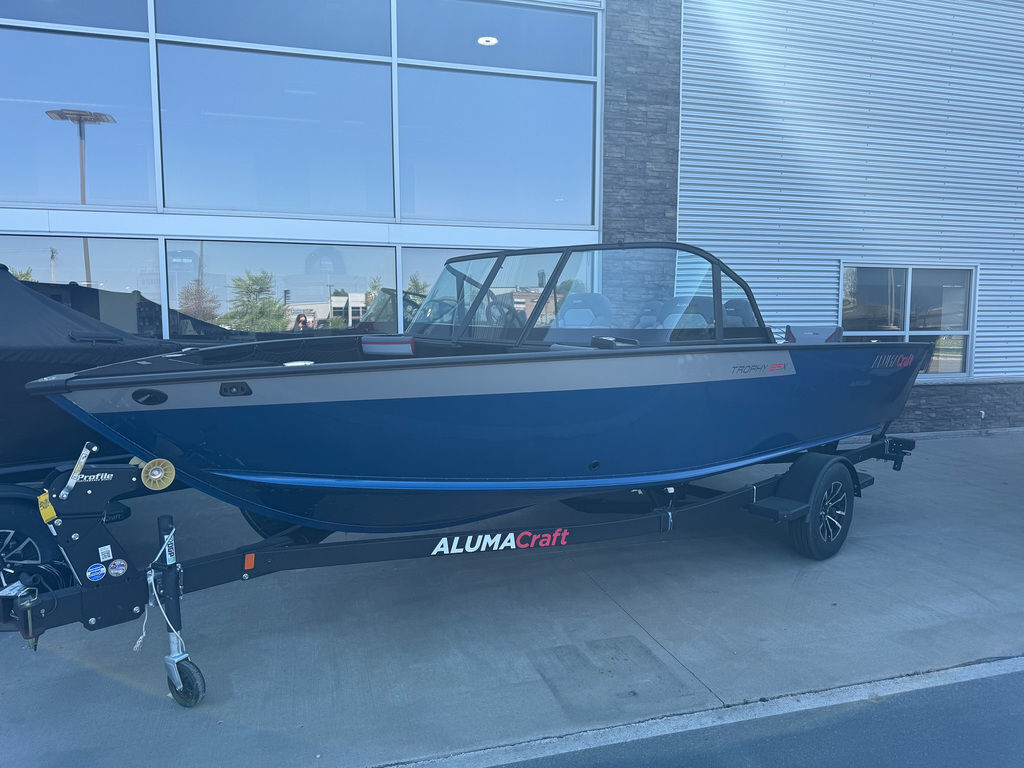 2025 Alumacraft Trophy 185X Sport 205 in red wing MN