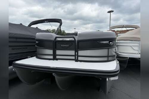 2026 Bennington M Swingback 24 MSB Tritoon in red wing MN
